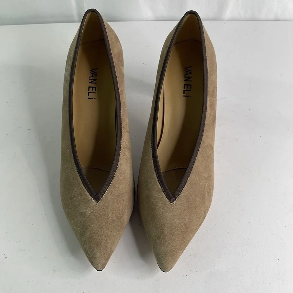 Nwob Vaneli tan and brown pointed toe suede pumps